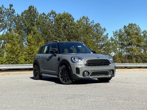 Used 2022 MINI Cooper Countryman image 2