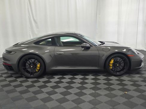 Certified 2024 Porsche 911 Carrera GTS image 8