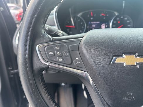 Used 2020 Chevrolet Equinox LT w/ Midnight Edition FWD image 17