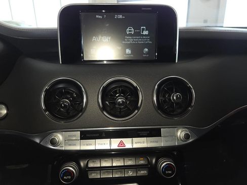 Used 2019 Kia Stinger AWD/4WD image 31
