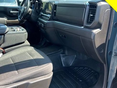 Used 2025 Chevrolet Silverado 3500 LT w/ Convenience Package AWD/4WD image 6