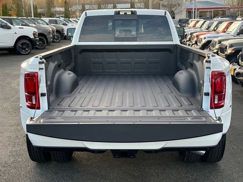 New 2026 RAM 3500 Laramie w/ Sport Appearance Package AWD/4WD image 9