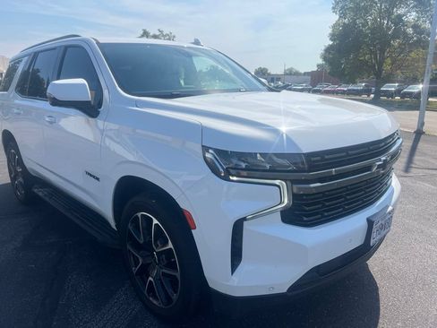 Used 2021 Chevrolet Tahoe RST w/ Luxury Package AWD/4WD image 3