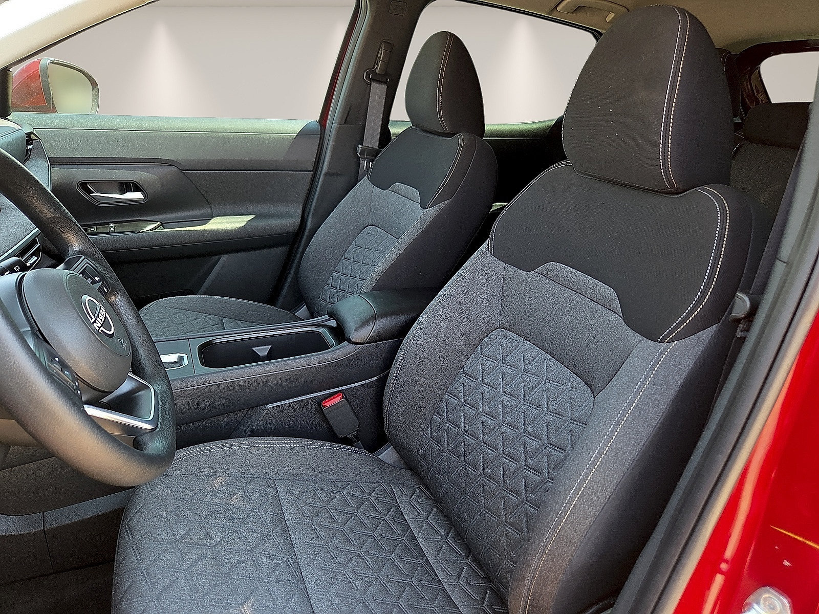 Used 2025 Nissan Kicks SV FWD image 14