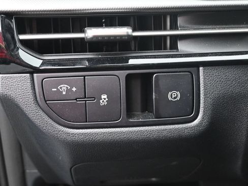 Used 2026 Kia Sportage LX FWD image 16