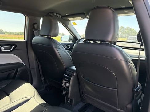 Used 2026 Jeep Compass Limited AWD/4WD image 17