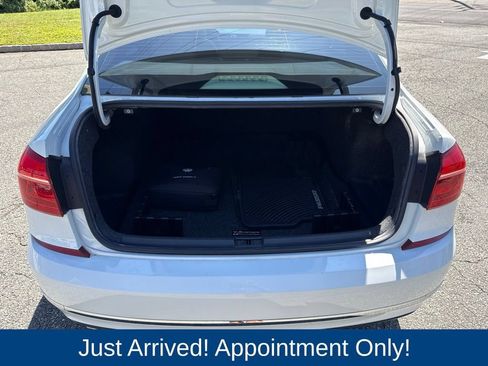Used 2016 Volkswagen Passat 1.8T SE FWD image 10