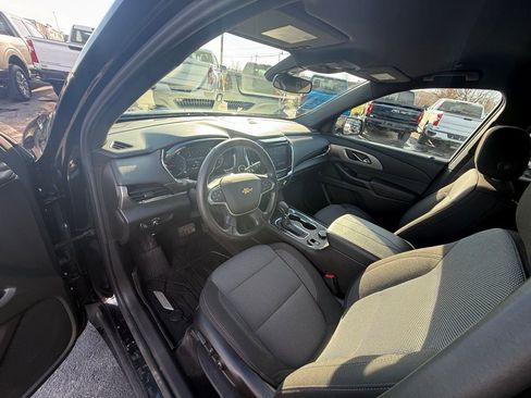 Used 2022 Chevrolet Traverse LT w/ LPO, Floor Liner Package image 20