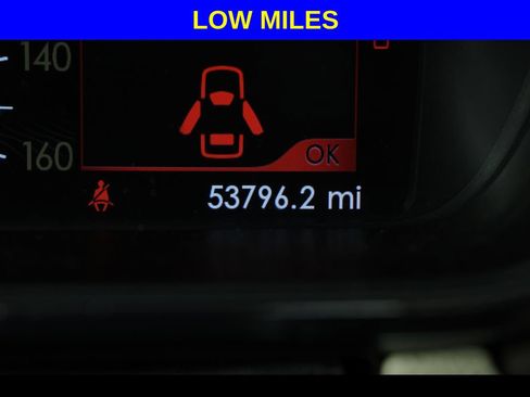 Used 2017 Lincoln Continental Select w/ Technology Package FWD image 2