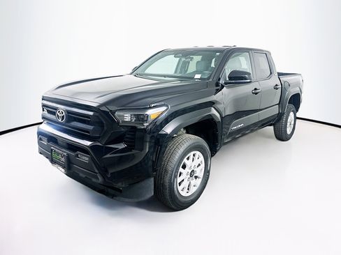 Used 2024 Toyota Tacoma SR5 image 3