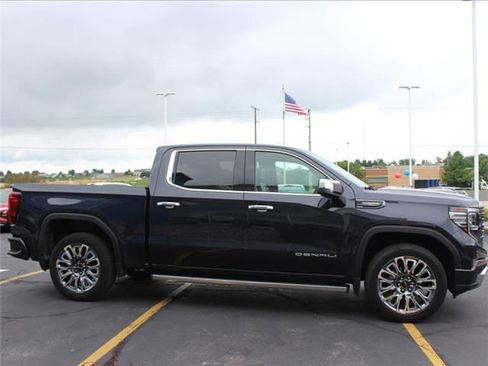 Used 2023 GMC Sierra 1500 Denali Ultimate image 4