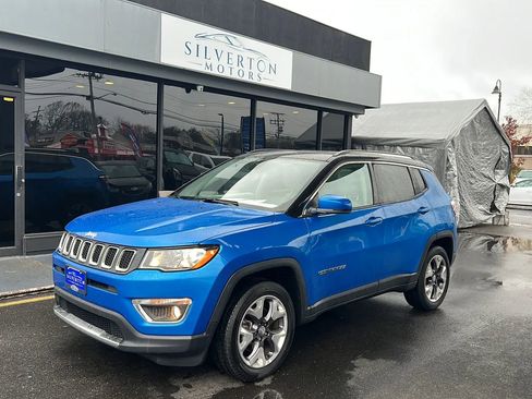 Used 2018 Jeep Compass Limited w/ Navigation Group image 1
