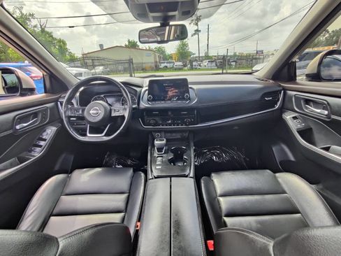 Used 2023 Nissan Rogue SL image 9