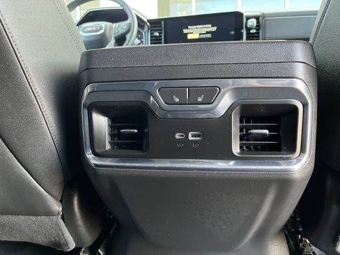 Used 2023 GMC Sierra 1500 SLT image 24