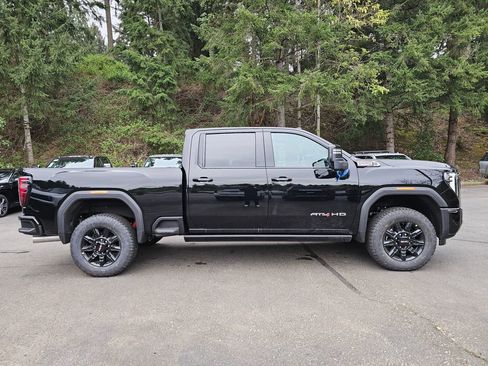 New 2026 GMC Sierra 2500 AT4 w/ AT4 Premium Plus Package AWD/4WD image 6