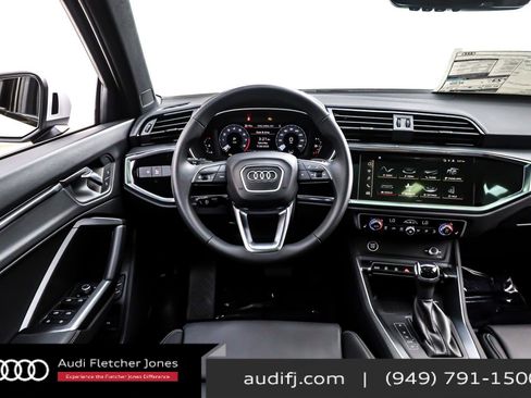 New 2025 Audi Q3 2.0T Premium image 4