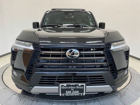 Used 2024 Lexus GX 550 image 13