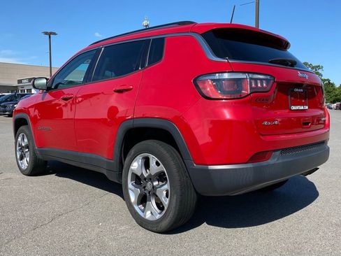 Used 2019 Jeep Compass Limited AWD/4WD image 5