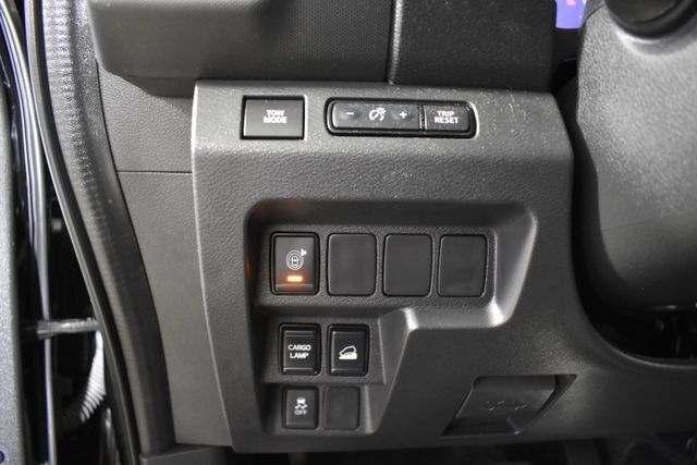 Used 2022 Nissan Frontier S w/ Technology Package AWD/4WD image 13