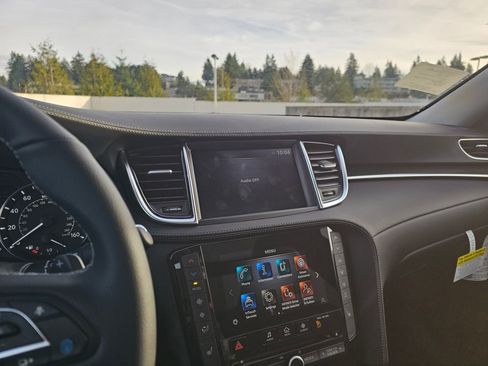New 2025 INFINITI QX50 Luxe image 28