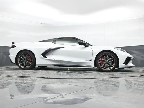 Used 2023 Chevrolet Corvette Stingray Premium Conv w/ Z51 Performance Package image 38