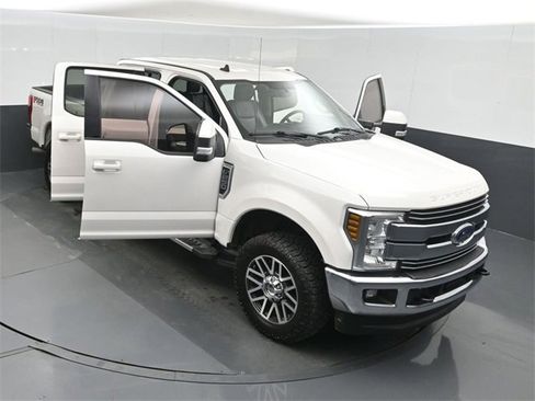 Used 2019 Ford F250 Lariat w/ Lariat Value Package image 49