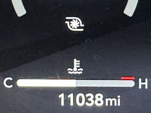 Used 2025 Toyota Tacoma TRD Off-Road image 25