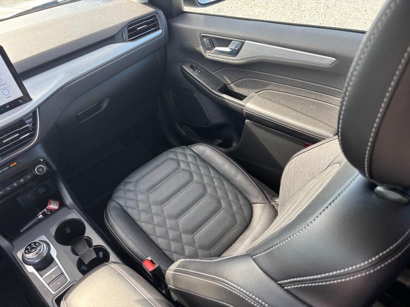 Used 2023 Ford Escape Platinum w/ Premium Technology Package AWD/4WD image 16