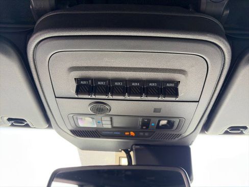 Used 2023 Ford Bronco Wildtrak AWD/4WD image 19