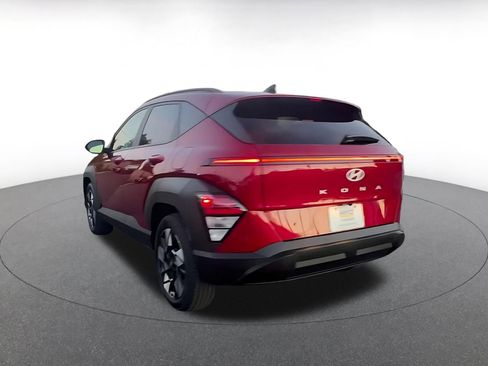 Used 2025 Hyundai Kona SEL image 11