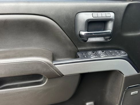 Used 2018 Chevrolet Silverado 1500 LTZ Z71 w/ LTZ Plus Package image 11