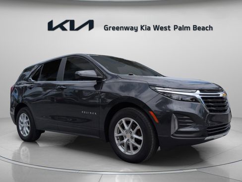 Used 2023 Chevrolet Equinox LT image 1