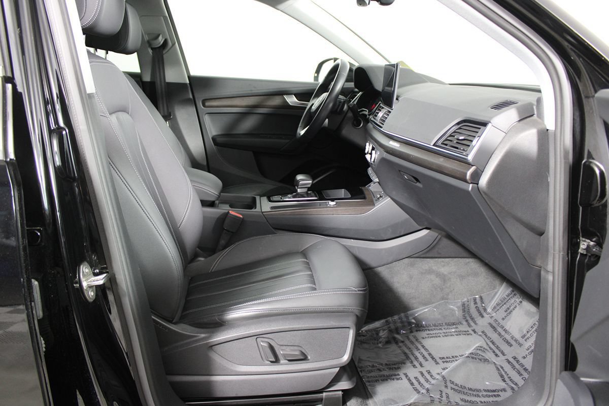 Used 2023 Audi Q5 2.0T Premium w/ Convenience Package AWD/4WD image 27
