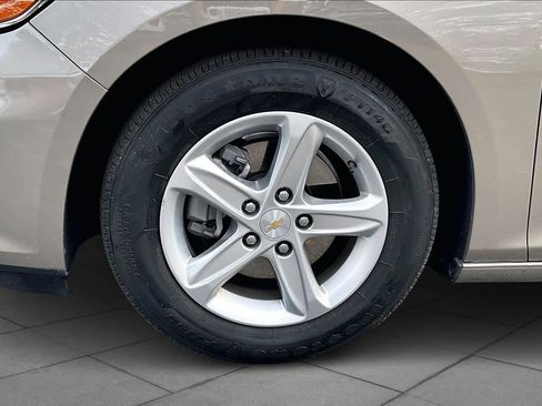 Used 2022 Chevrolet Malibu LS image 8