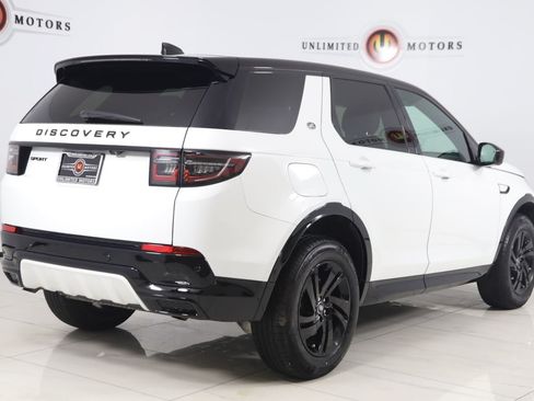 Used 2024 Land Rover Discovery Sport Dynamic SE AWD/4WD image 3
