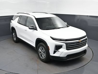 New 2027 Chevrolet Traverse LT w/ LPO, Floor Liner Package