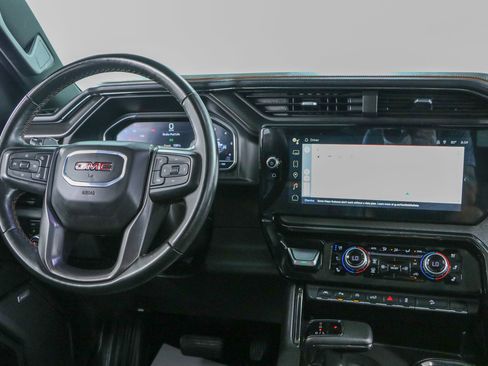 Used 2024 GMC Sierra 1500 AT4 w/ Technology Package AWD/4WD image 19