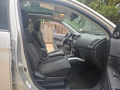 Used 2014 Mitsubishi Outlander Sport SE FWD image 10