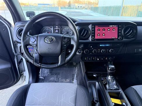 Used 2021 Toyota Tacoma TRD Off-Road w/ Technology Package image 25