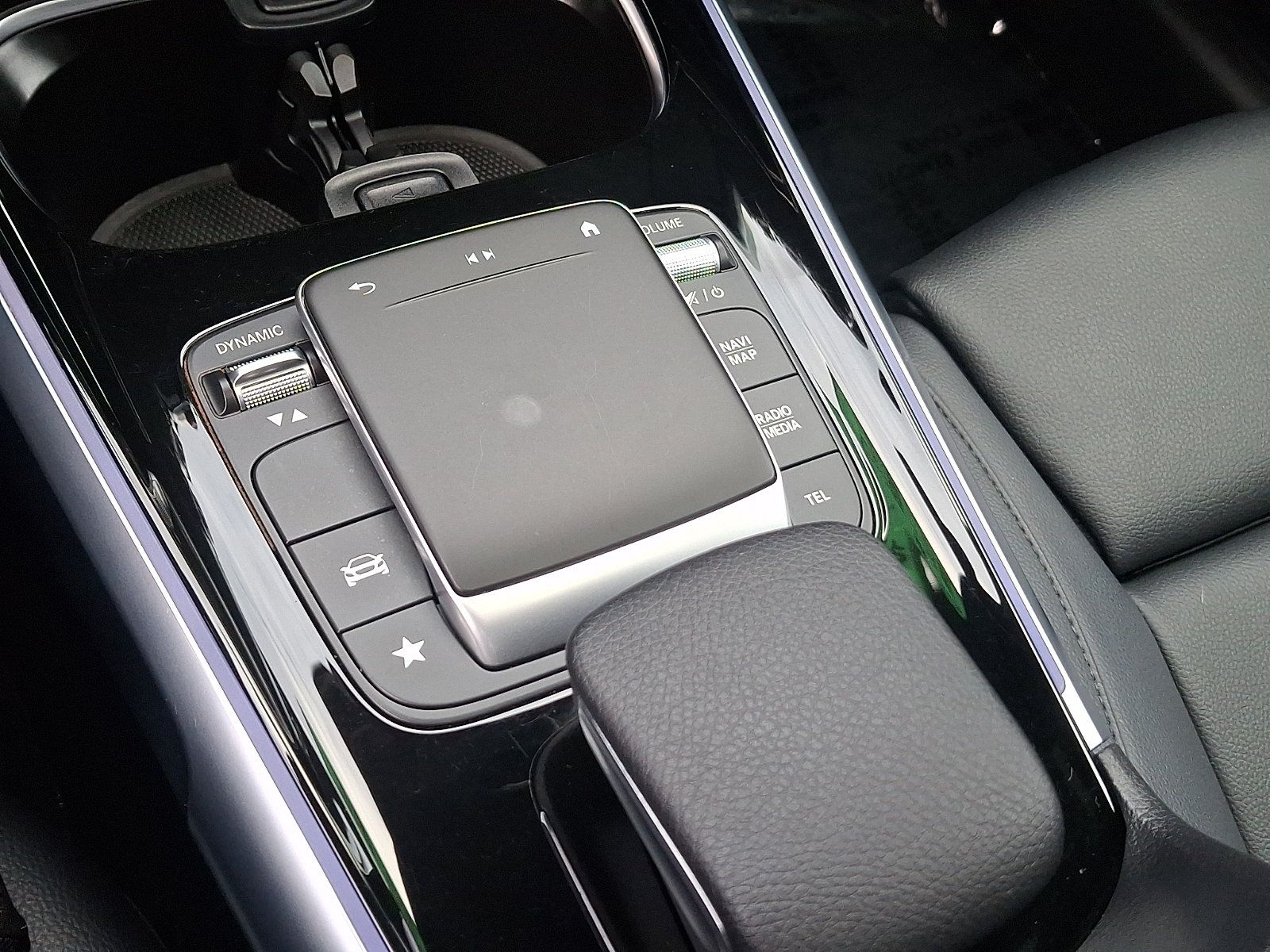 Used 2021 Mercedes-Benz GLB 250 4MATIC image 26