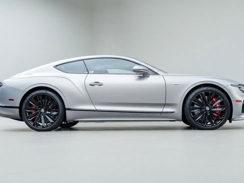 Used 2025 Bentley Continental GT Speed image 5