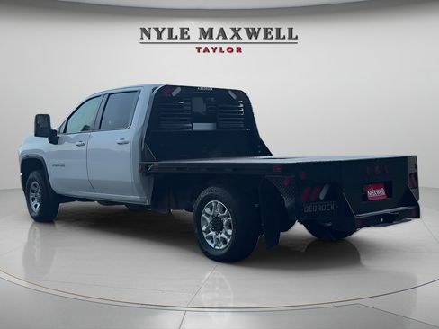 Used 2022 Chevrolet Silverado 2500 LT w/ Convenience Package AWD/4WD image 7