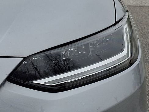 Used 2024 Honda HR-V LX image 12