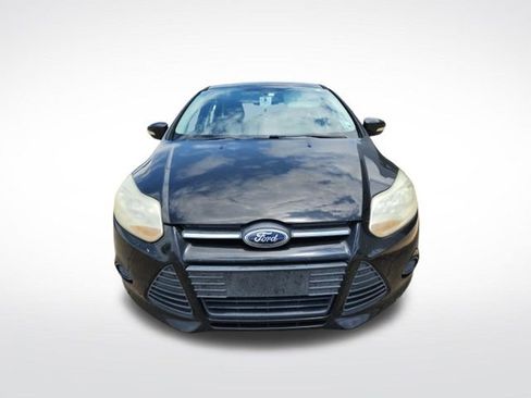 Used 2014 Ford Focus SE FWD image 2