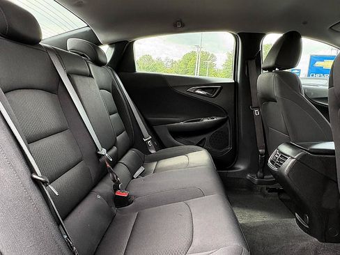 Used 2024 Chevrolet Malibu LT FWD image 11