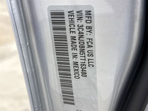 New 2026 Jeep Compass Latitude image 26