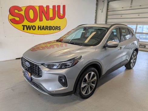 Used 2024 Ford Escape Platinum AWD/4WD image 1
