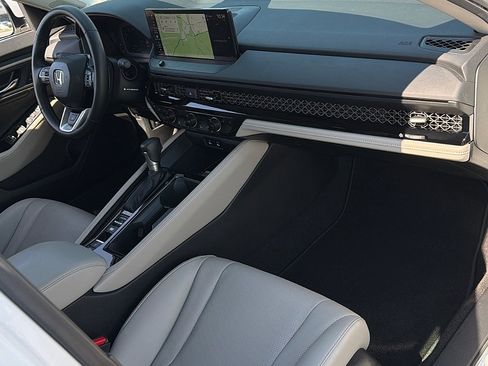 Used 2025 Honda Accord Touring image 23