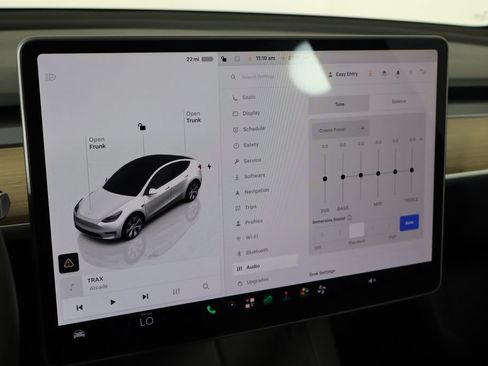 Used 2023 Tesla Model Y Long Range AWD/4WD image 34