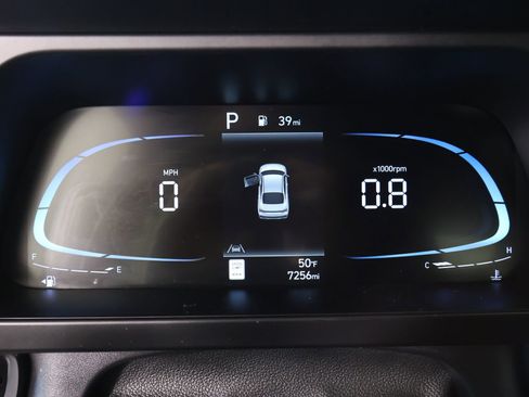 Certified 2025 Hyundai Elantra Sport image 4